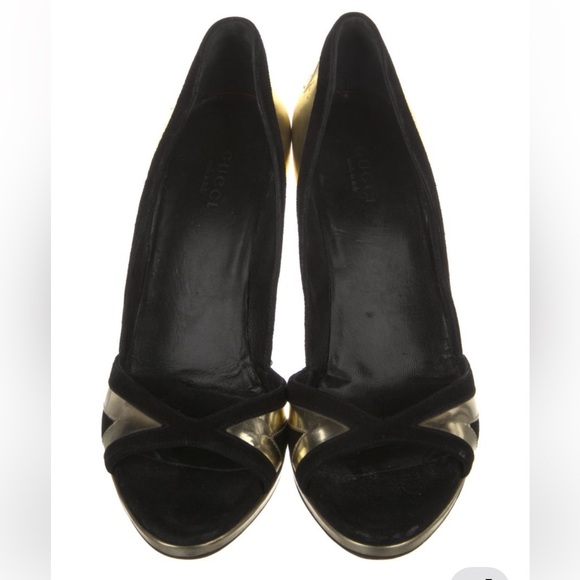 Gucci Interlocking G Black and Gold Heels - Picture 3 of 13